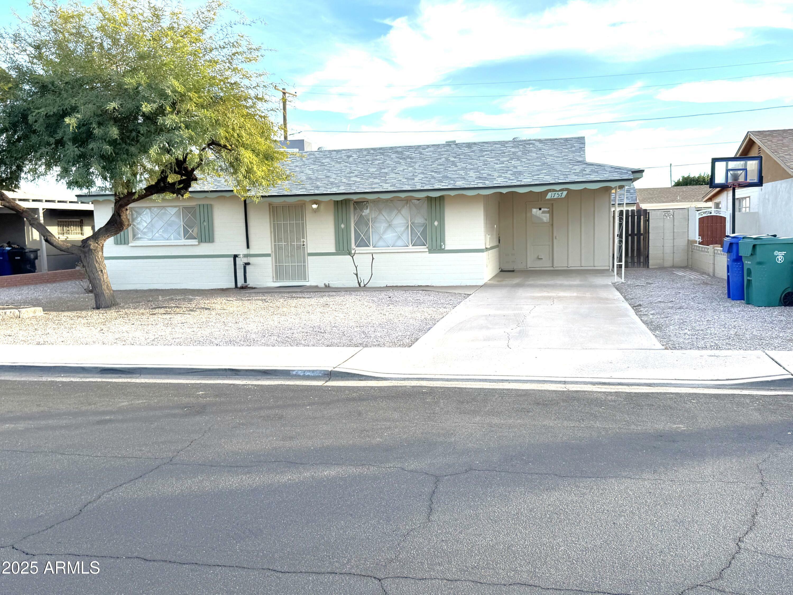 Property Photo:  1757 W Argon Street  AZ 85201 