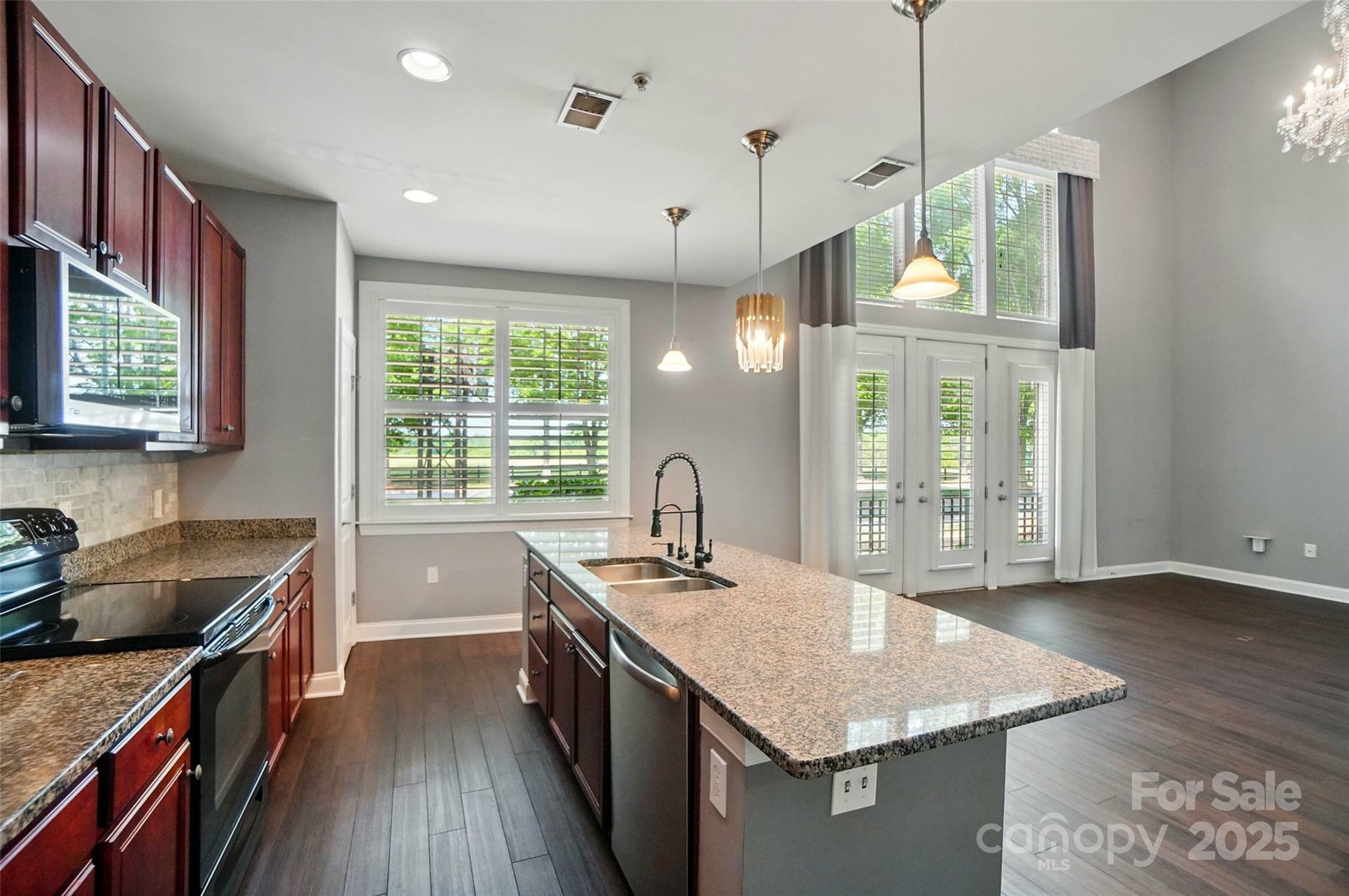 Property Photo: 128 Steinbeck Way E NC 28117