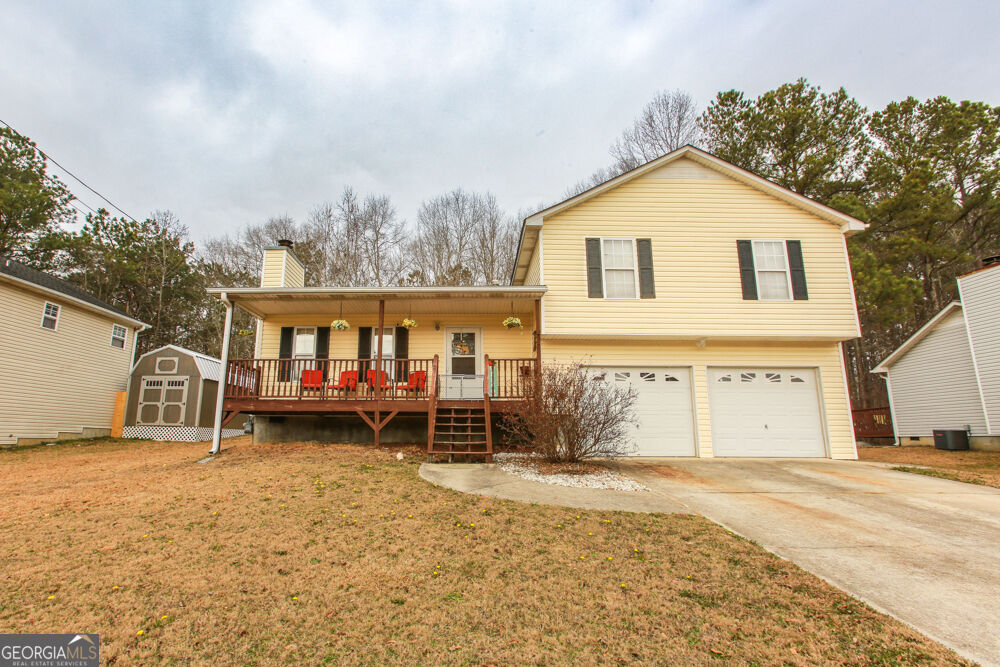 Property Photo: 417 River Trace Drive GA 30180