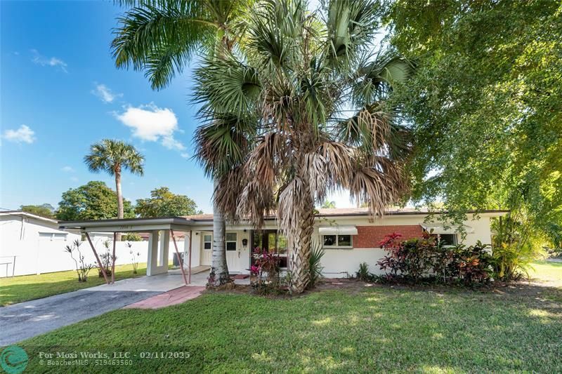 Property Photo:  1754 SW 30th Ter  FL 33312 