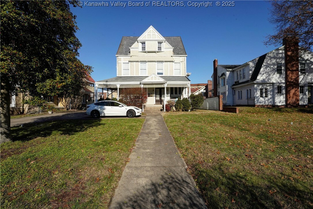 Property Photo:  1636 Kanawha Boulevard E  WV 25311 