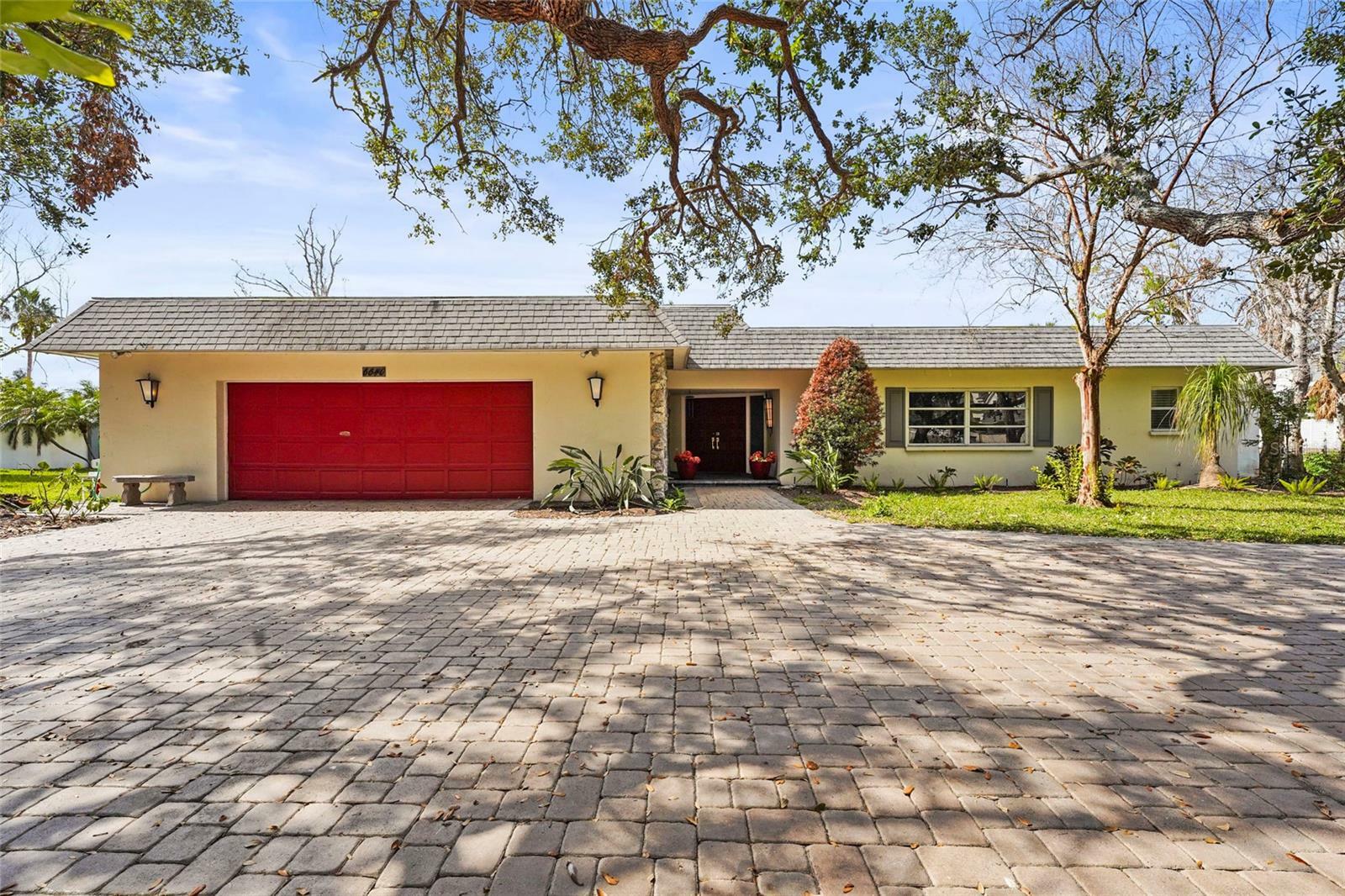 Property Photo:  6640 Peacock Road  FL 34242 