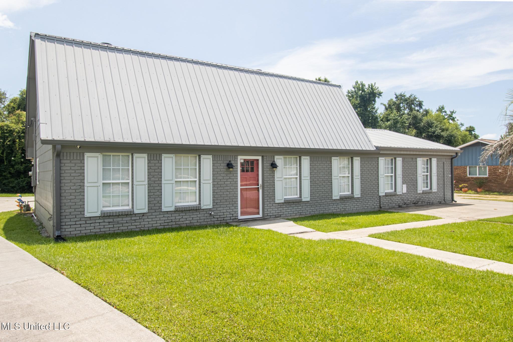 Property Photo:  108 Boggs Circle  MS 39560 