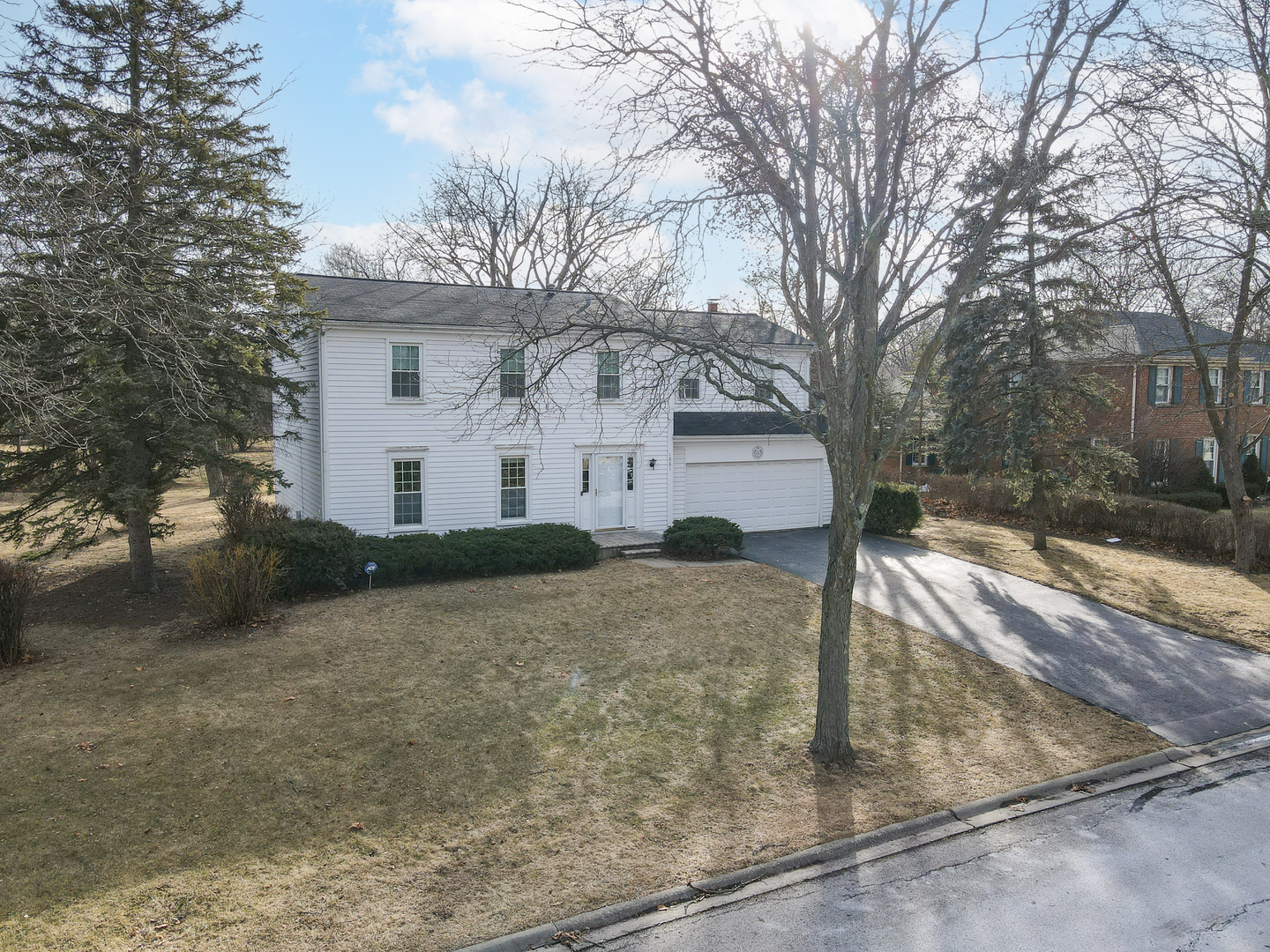 Property Photo:  1061 W Austin Lane  IL 60067 