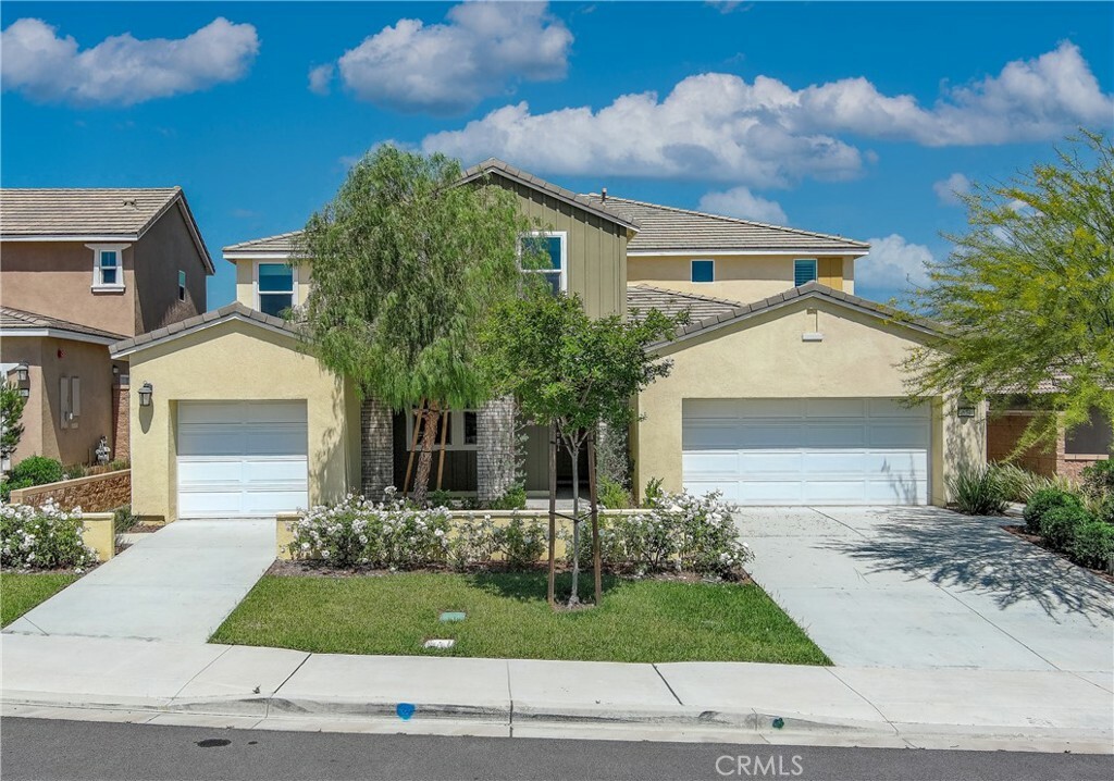 Property Photo:  534 Finch Drive  CA 92377 