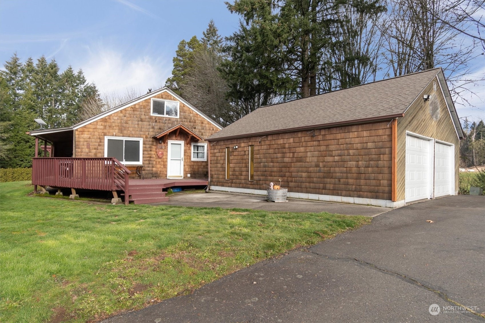 Property Photo: 3150 N Pacific Avenue WA 98626