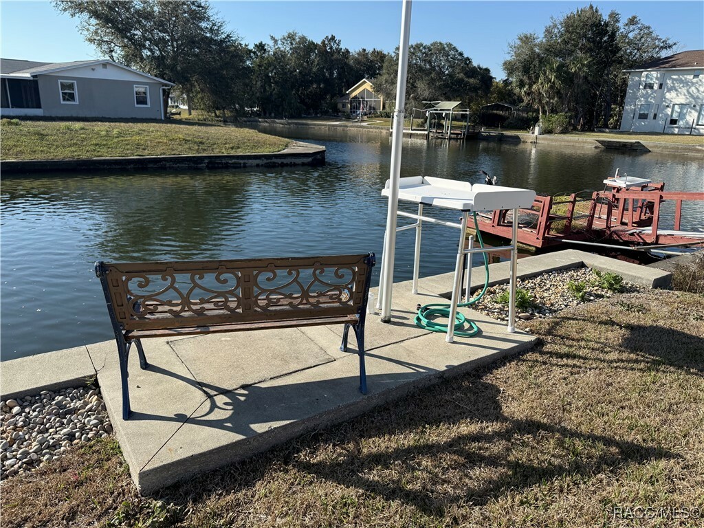 Property Photo: 3926 N Eagle Point FL 34428
