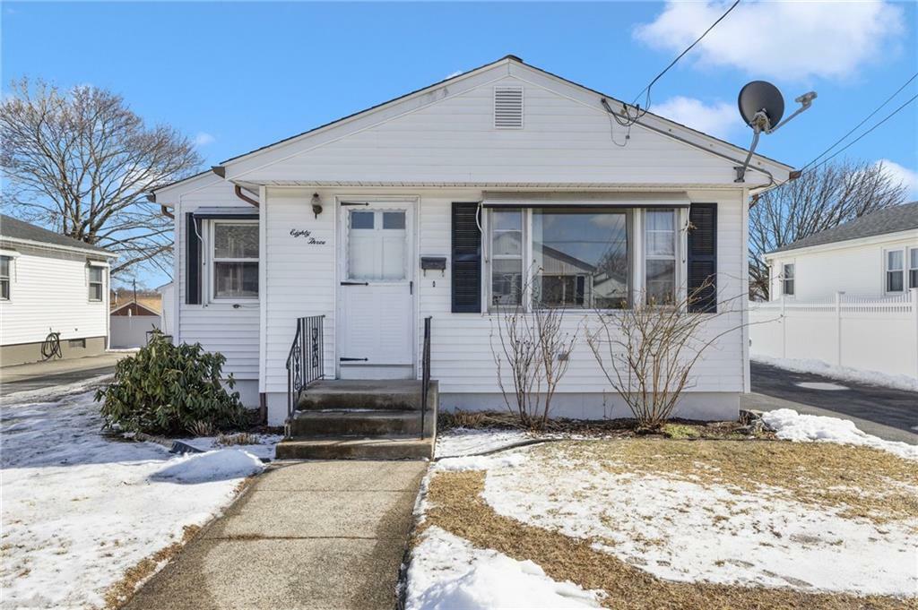 Property Photo:  83 King Philip Street  RI 02909 