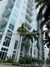 Property Photo:  41 SE 5th St 717  FL 33131 