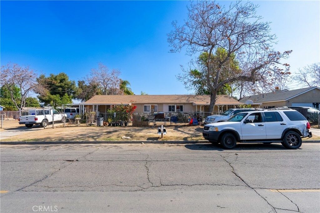 Property Photo:  5875 Challen Avenue  CA 92503 