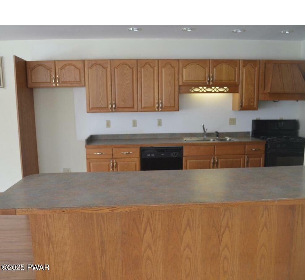 Property Photo: 236 Vine Street PA 18431