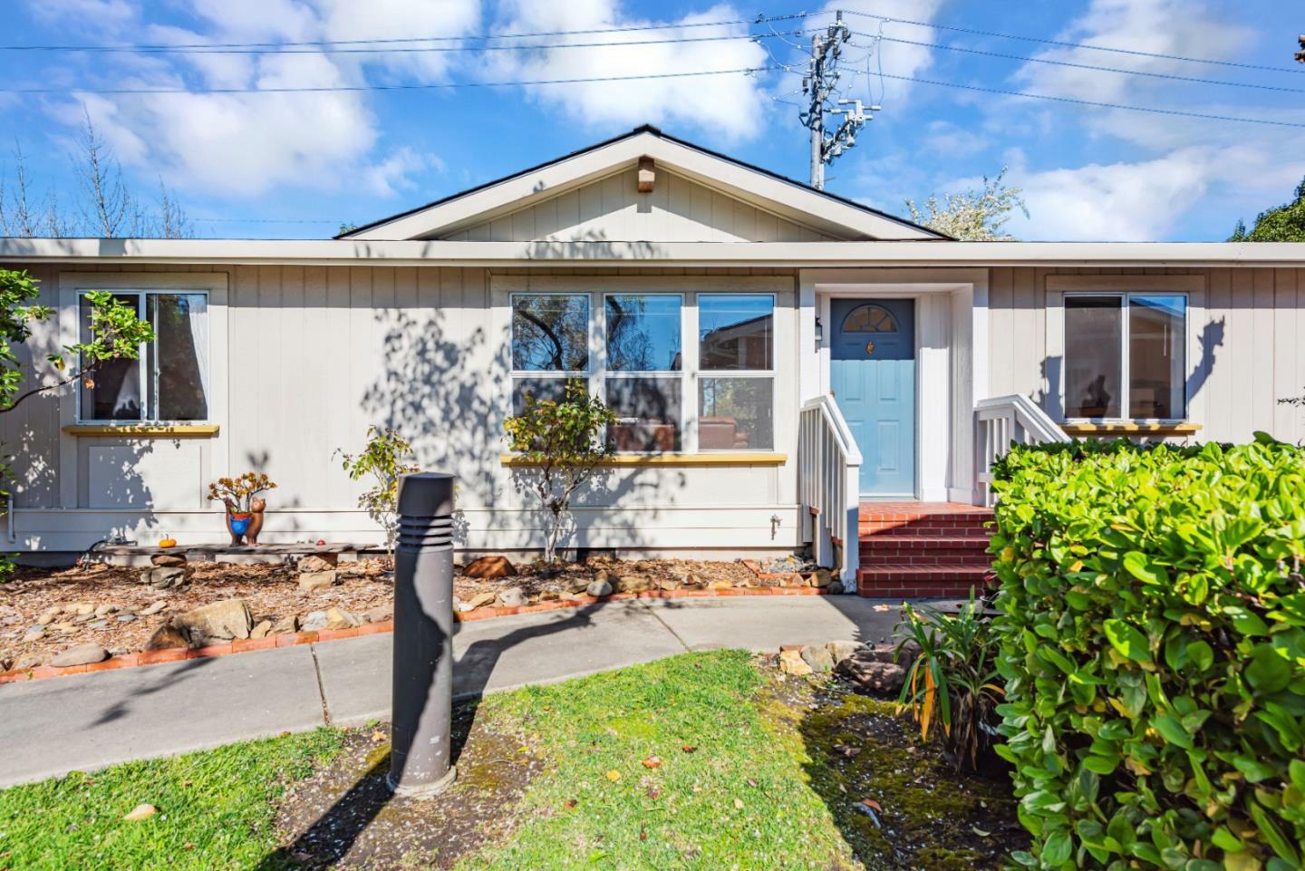 Property Photo: 27950 Lancelot Court CA 94544