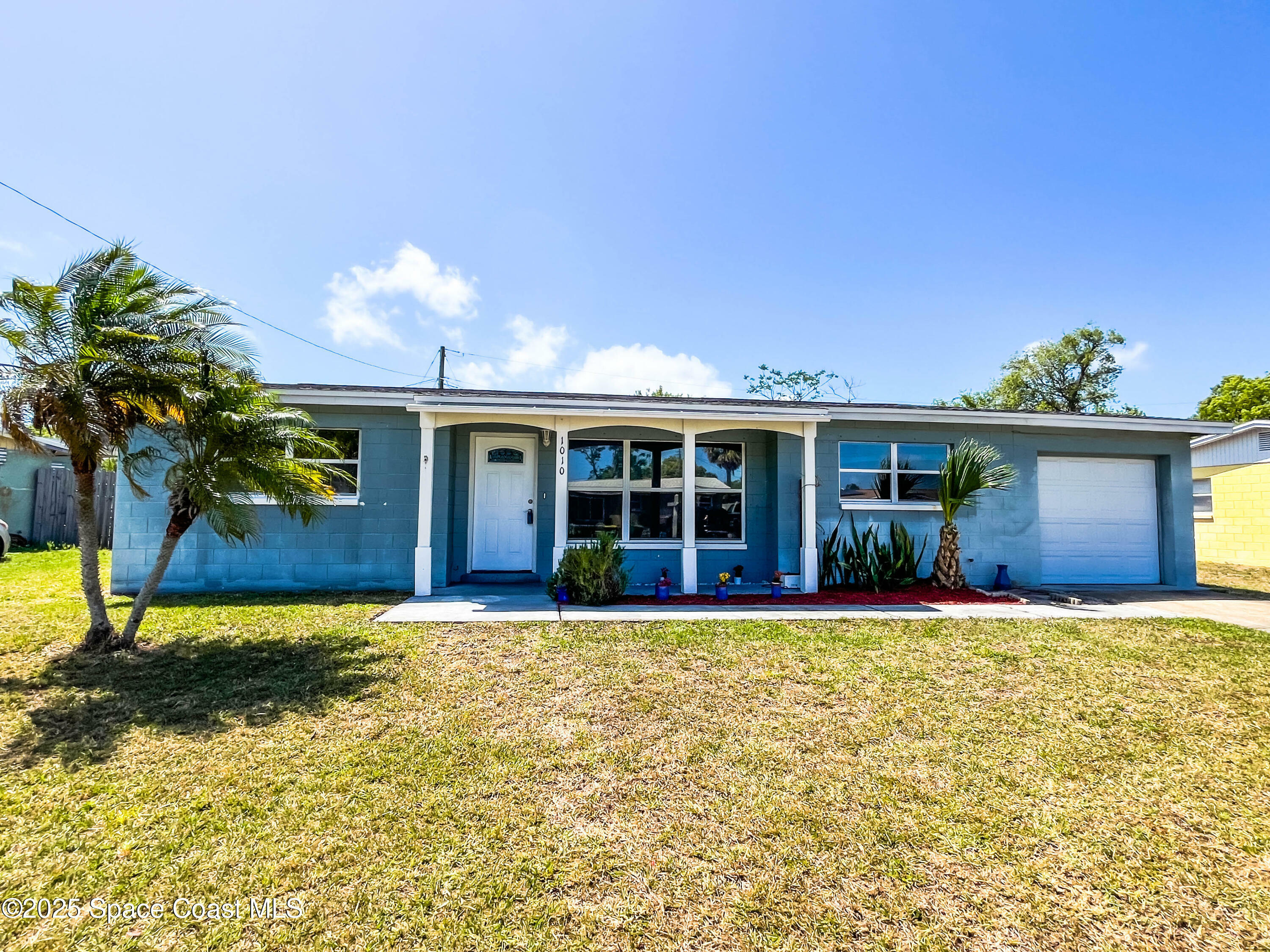 Property Photo: 1010 Barclay Drive FL 32927