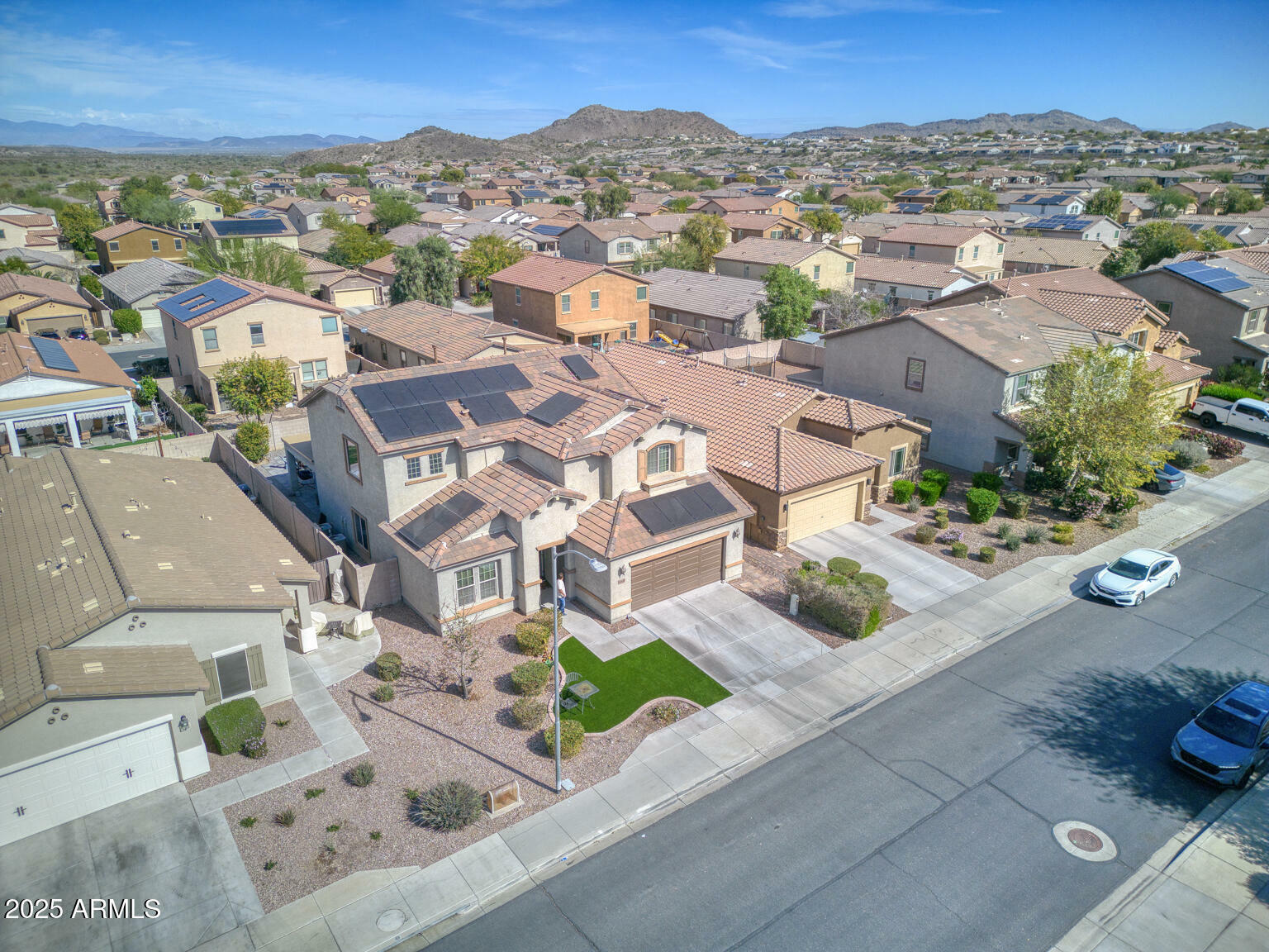 Property Photo:  10840 W Saddlehorn Road  AZ 85383 