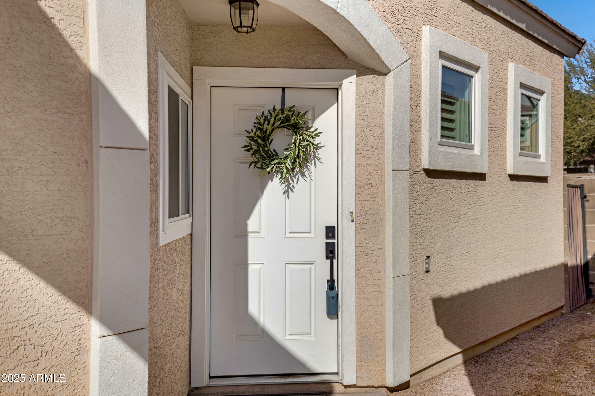 Property Photo:  1576 E Jasper Court E  AZ 85296 