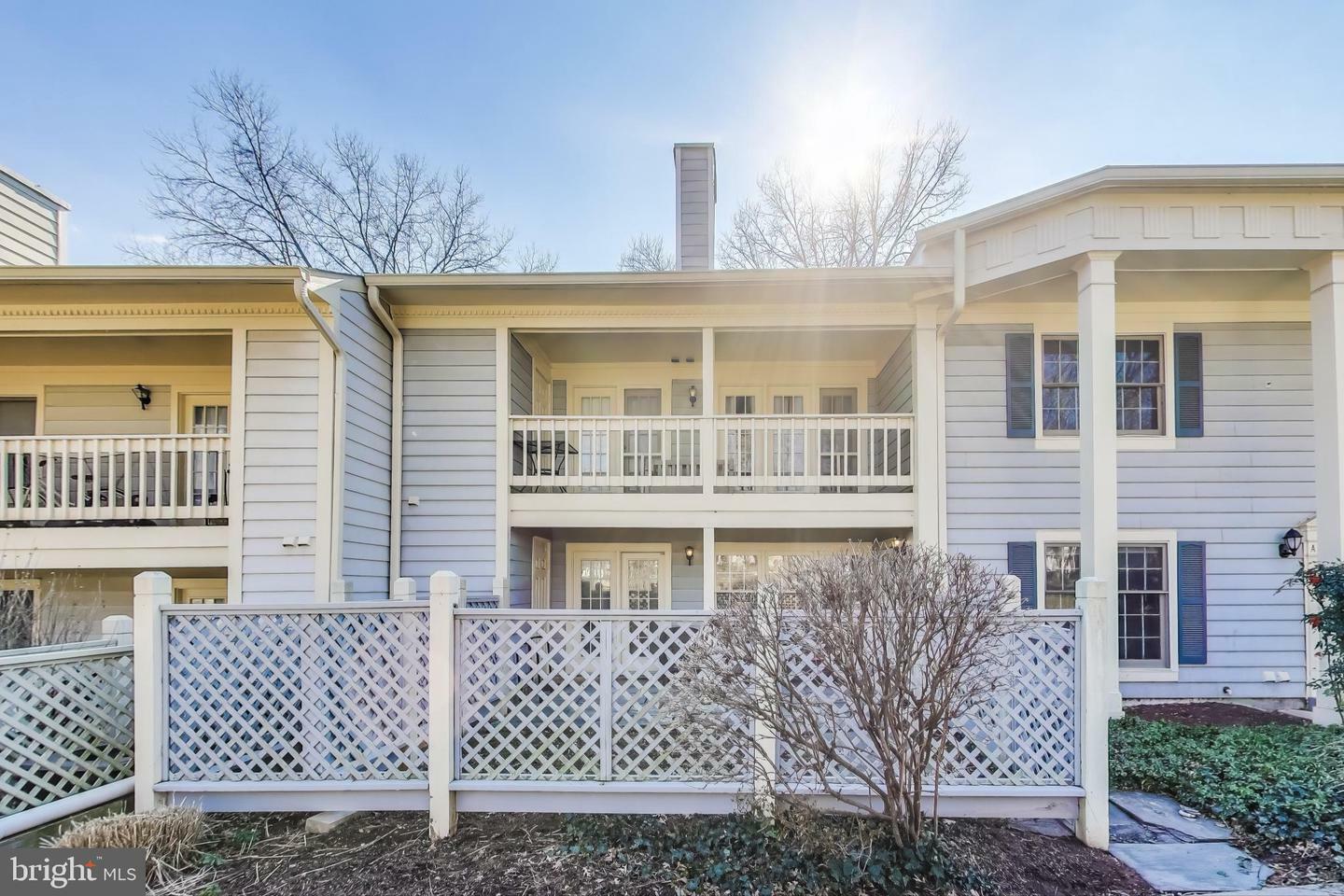 Property Photo: 20545 Shadyside Way 17-2 MD 20874