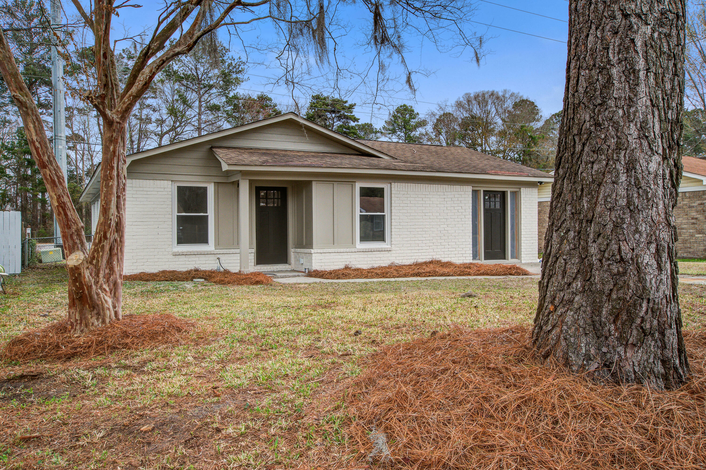 Property Photo:  981 Margaret Drive  SC 29456 