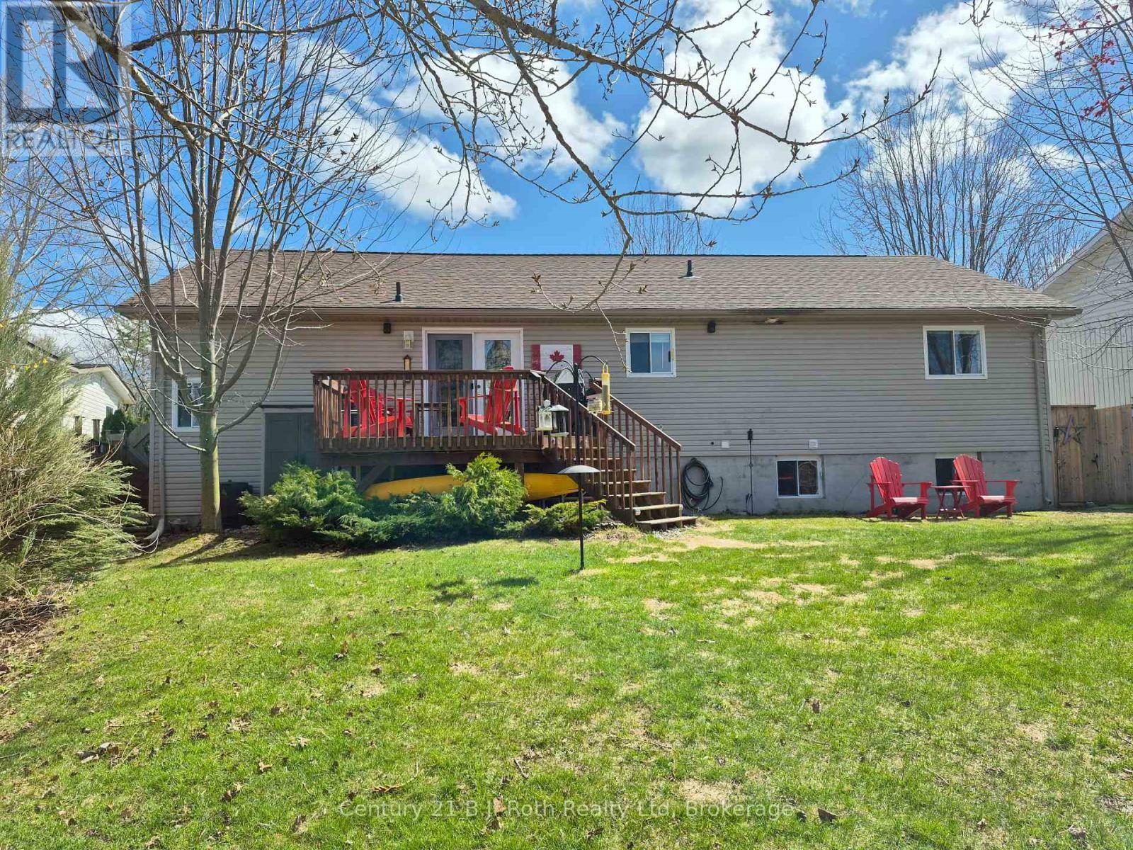 Property Photo: 18 Bourgeois Beach Road ON L0K 2A0