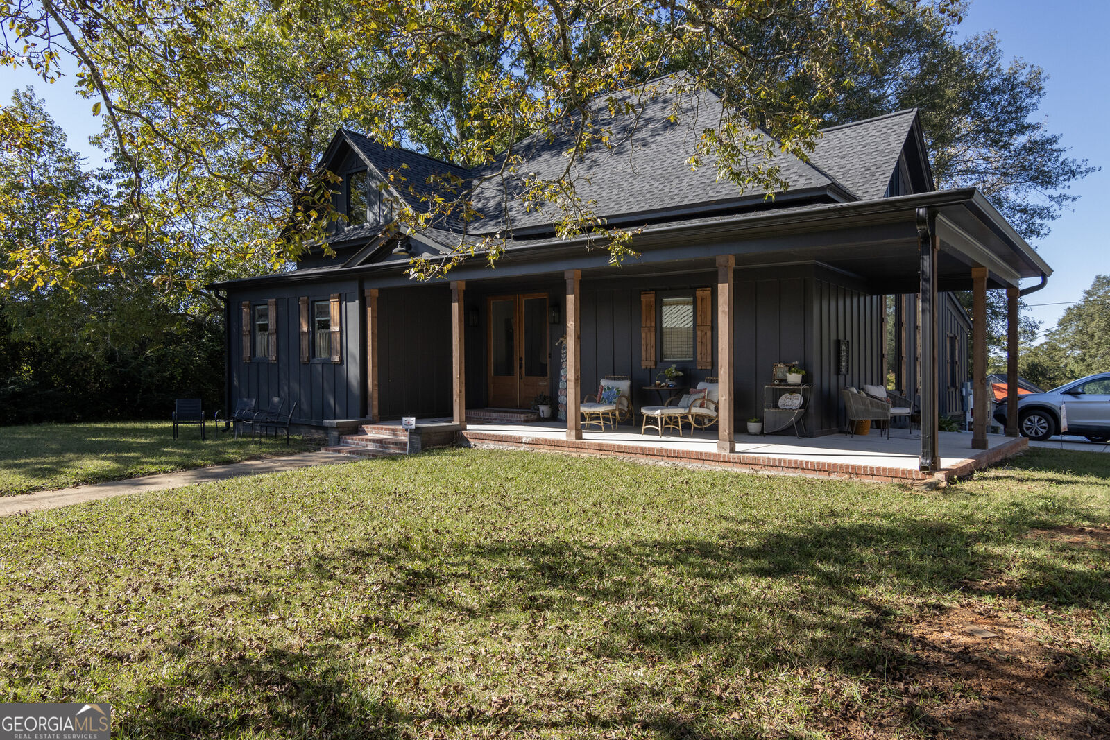 Property Photo: 301 West Chandler Street GA 30117