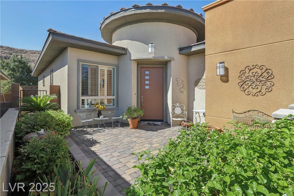 Property Photo: 10057 Regency Canyon Way NV 89148