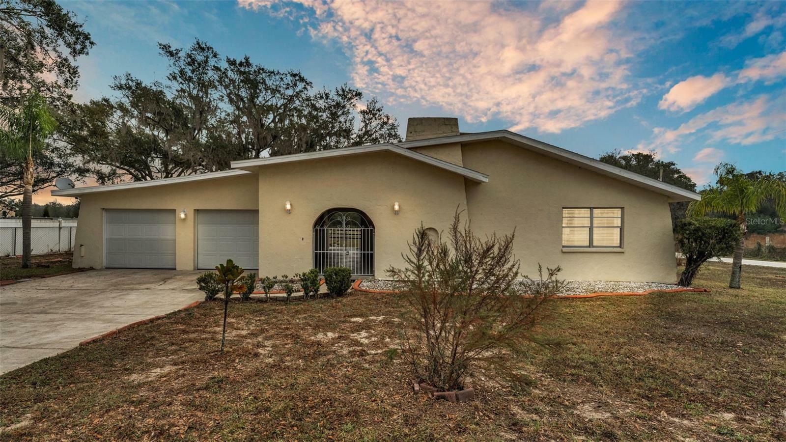 Property Photo:  1702 Valencia Boulevard  FL 33830 