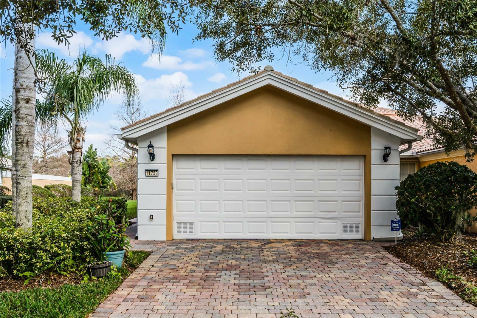 Property Photo:  11753 Fan Tail Lane  FL 32827 