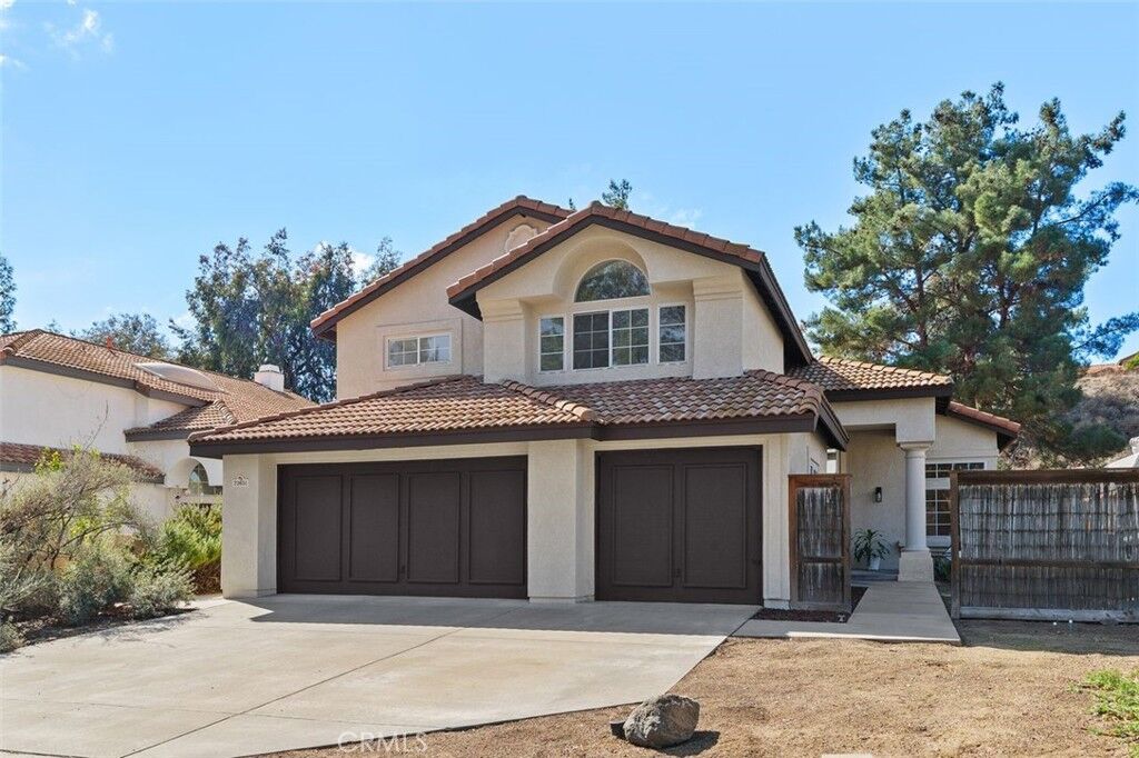 Property Photo:  23651 Cadenza Dr  CA 92562 