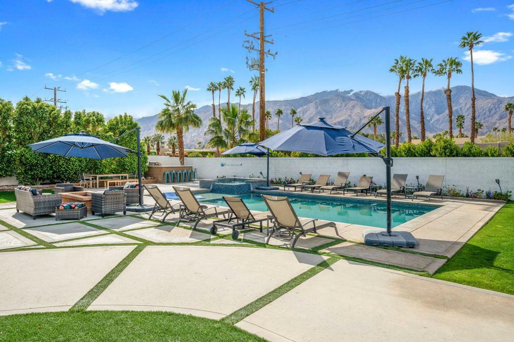 Property Photo: 2932 N Sunrise Way CA 92262