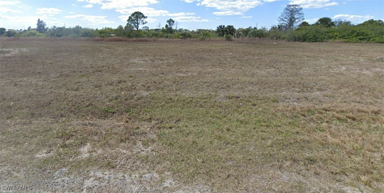 Property Photo:  4312 NE 14th Avenue  FL 33909 