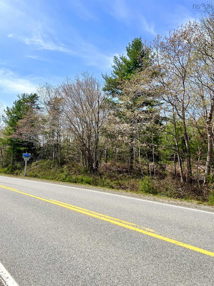 Lot Highway 3 — photo 1