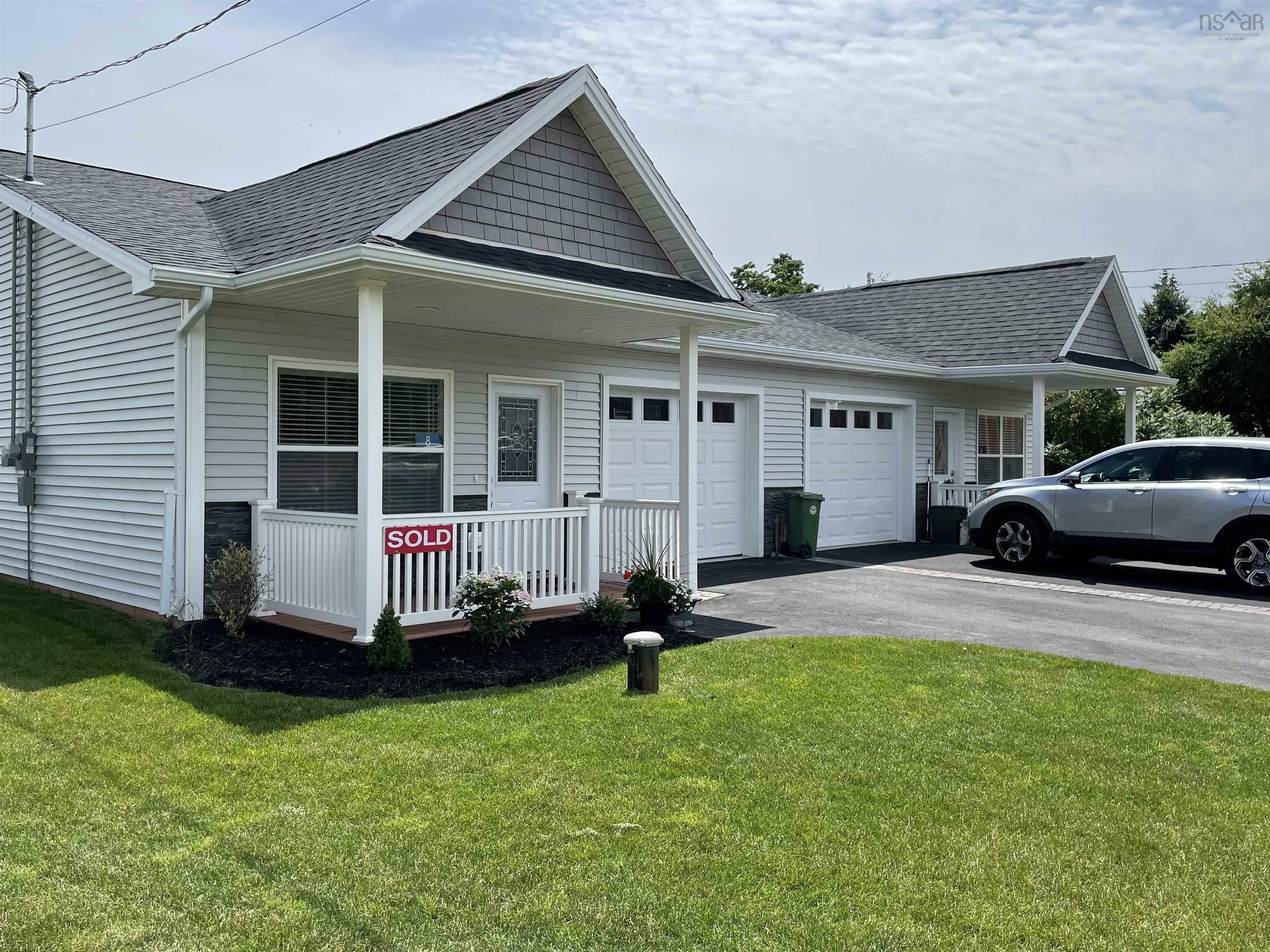 Property Photo:  24 Summer Hill Place Place  NS B6L 0G9 