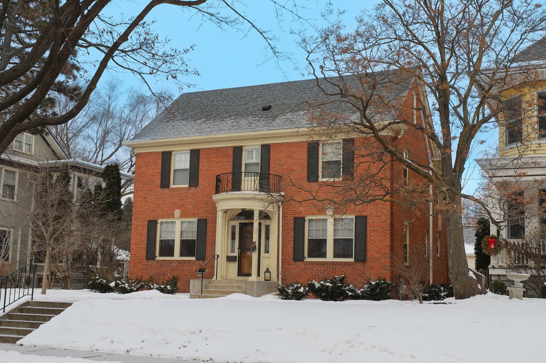 Property Photo:  785 Goodrich Avenue  MN 55105 