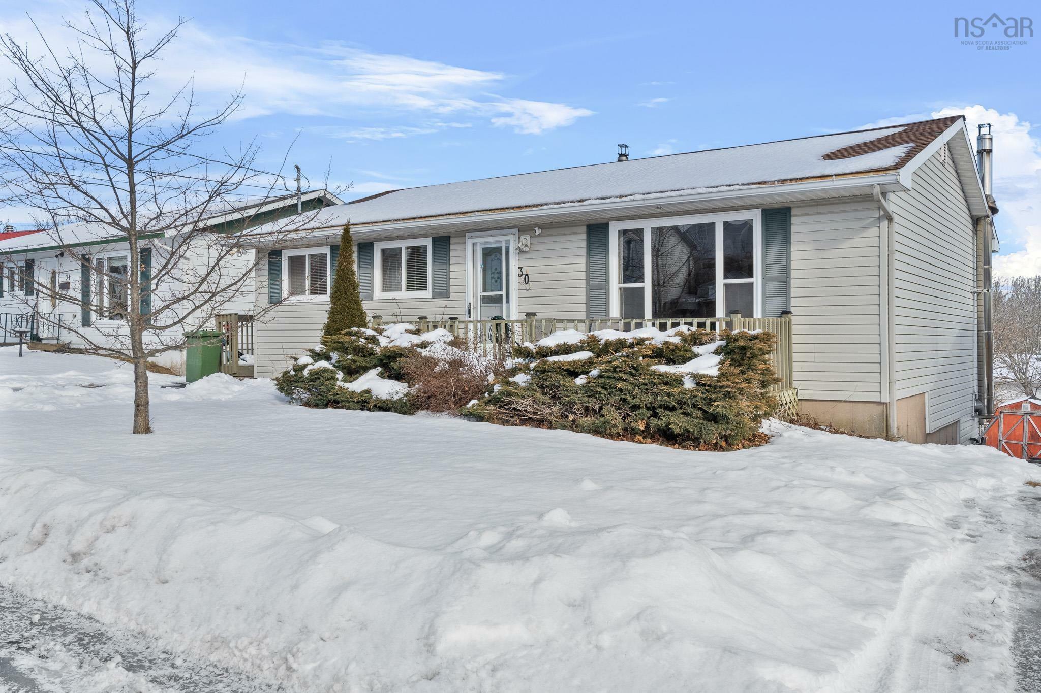 Property Photo: 30 Leacock Court NS B2W 4J4