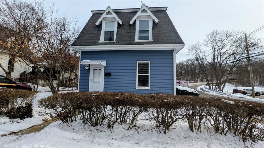 Property Photo:  1 Kings Ct  MA 01701 