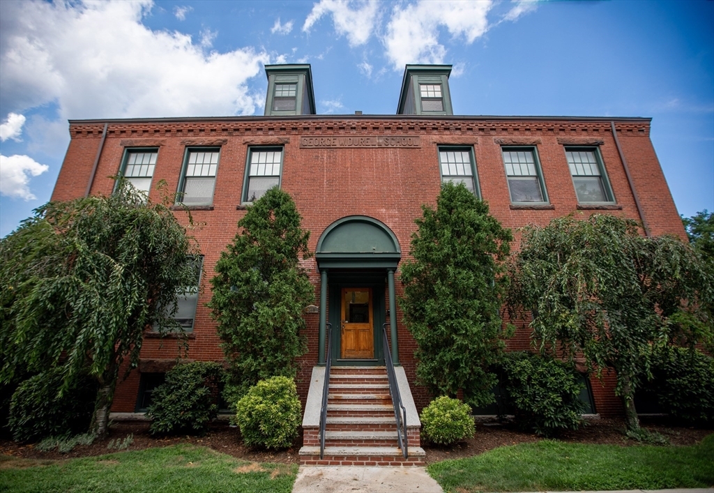 Property Photo: 245 Beacon 2 MA 02143