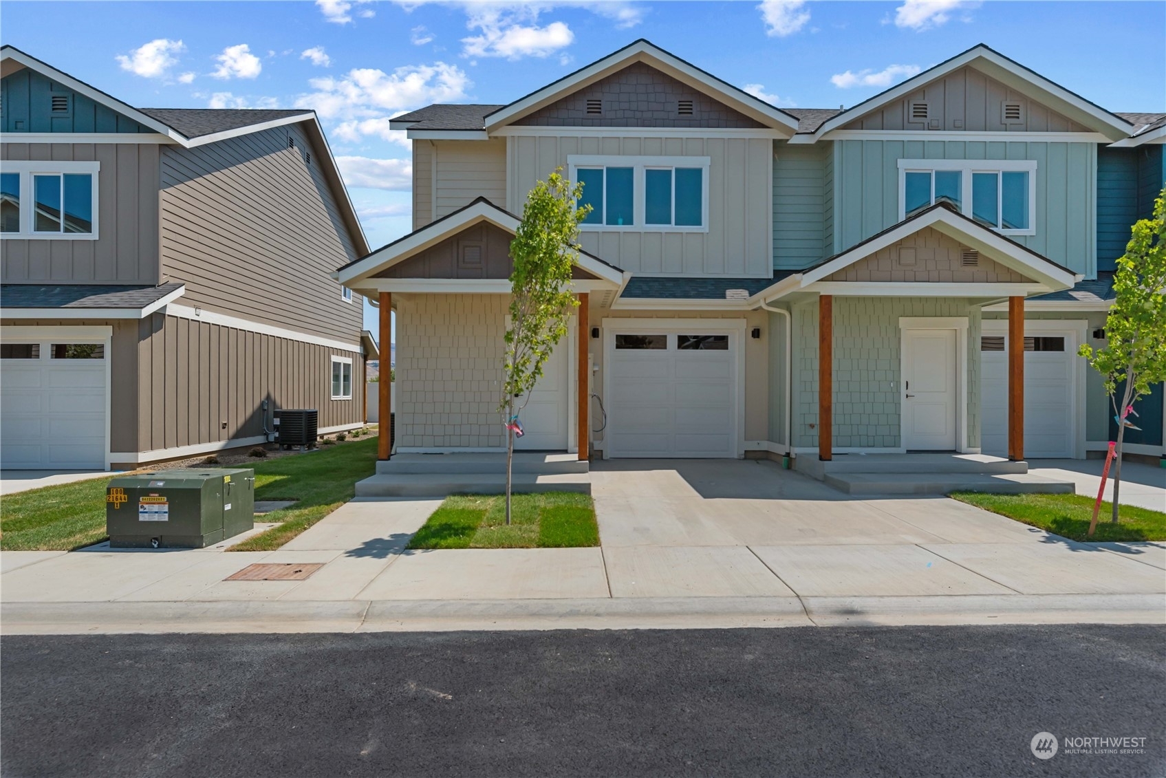Property Photo: 1030 Finch Lane B1 WA 98801