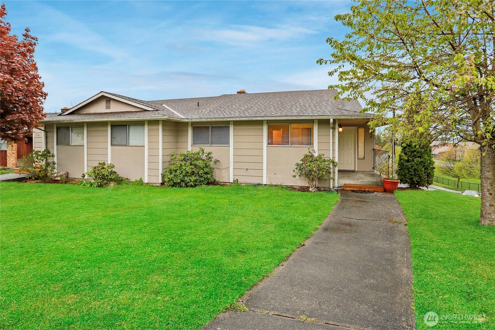 Property Photo:  238 N Stillaguamish Avenue  WA 98223 