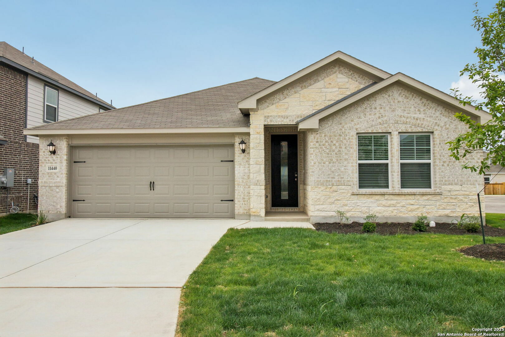 Property Photo: 11440 Sagebrook Run TX 78254