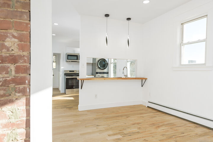 Property Photo:  517 Winchester Avenue #3  CT 06511 