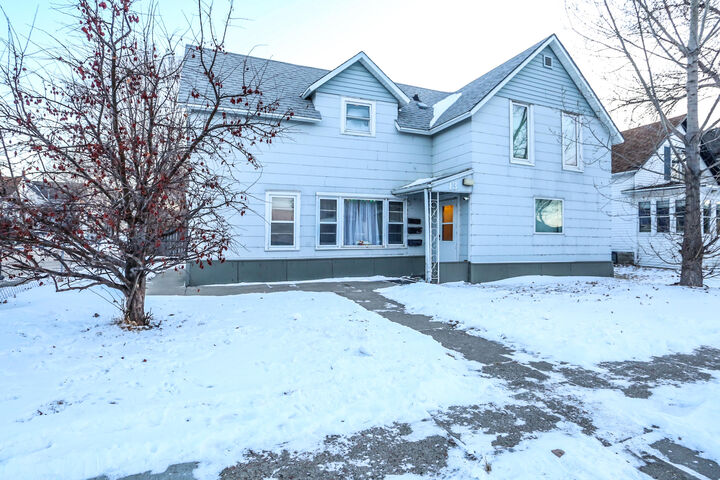 Property Photo:  13 SW 7th Ave  SD 57401 