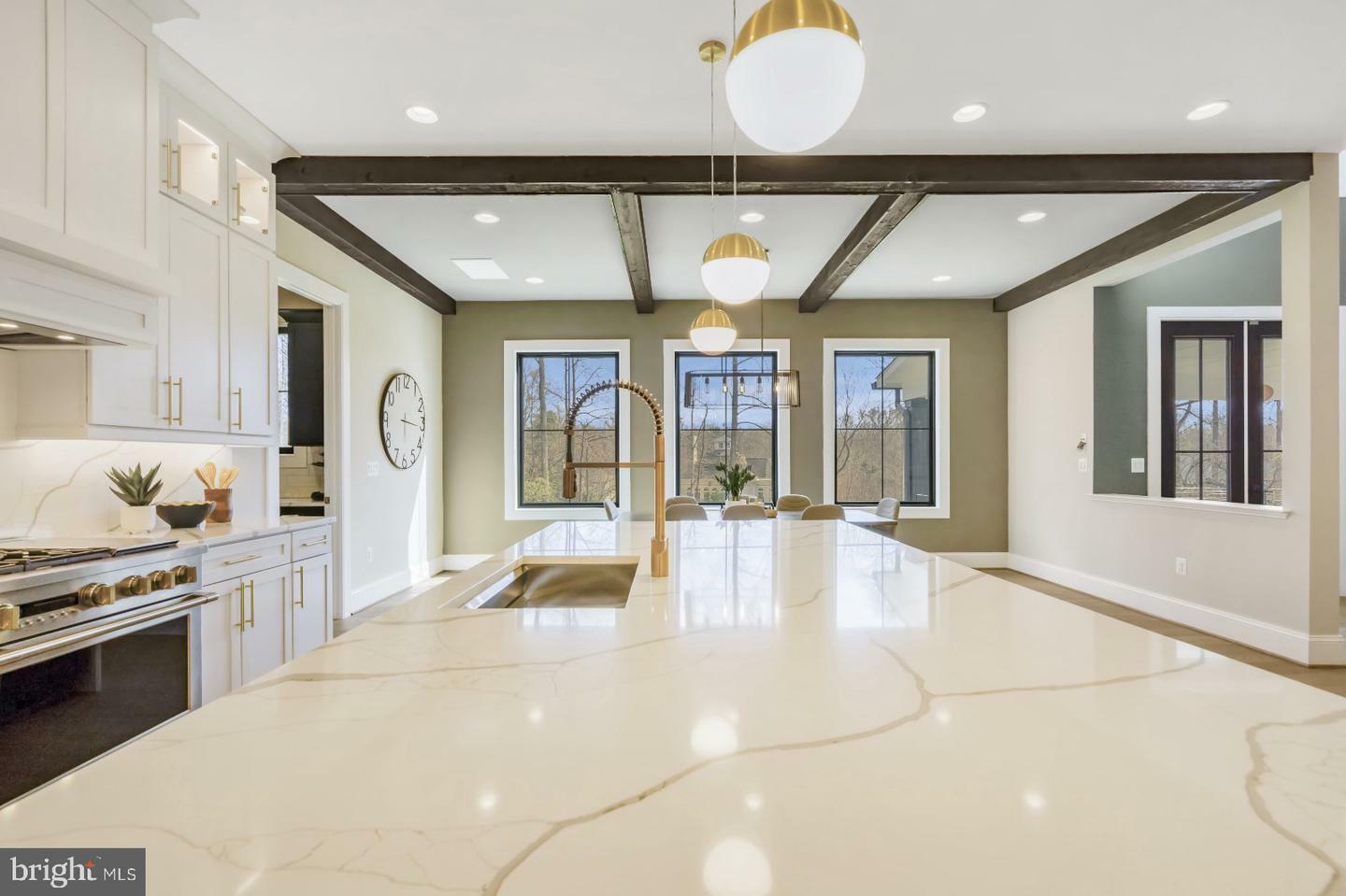 Property Photo: 1617 Woodmoor Lane VA 22101