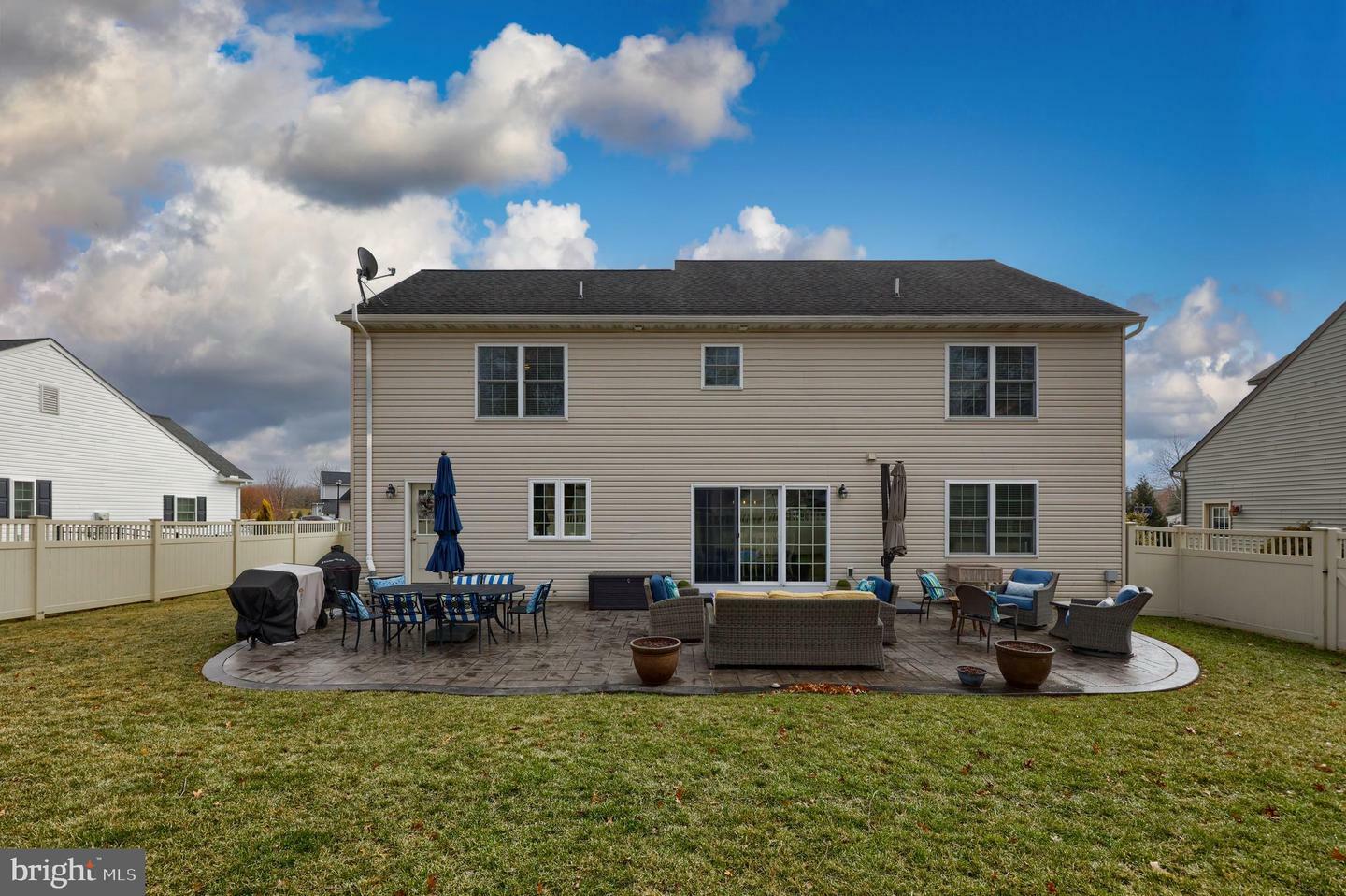 Property Photo:  33 Katherines Way  PA 17602 