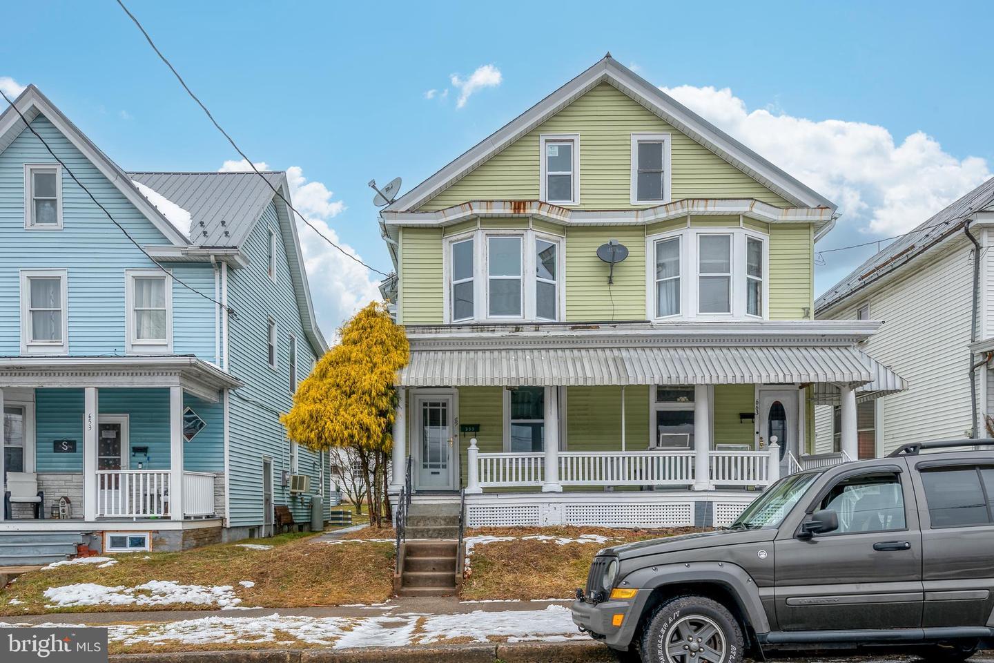 Property Photo: 661 Union Street PA 17061