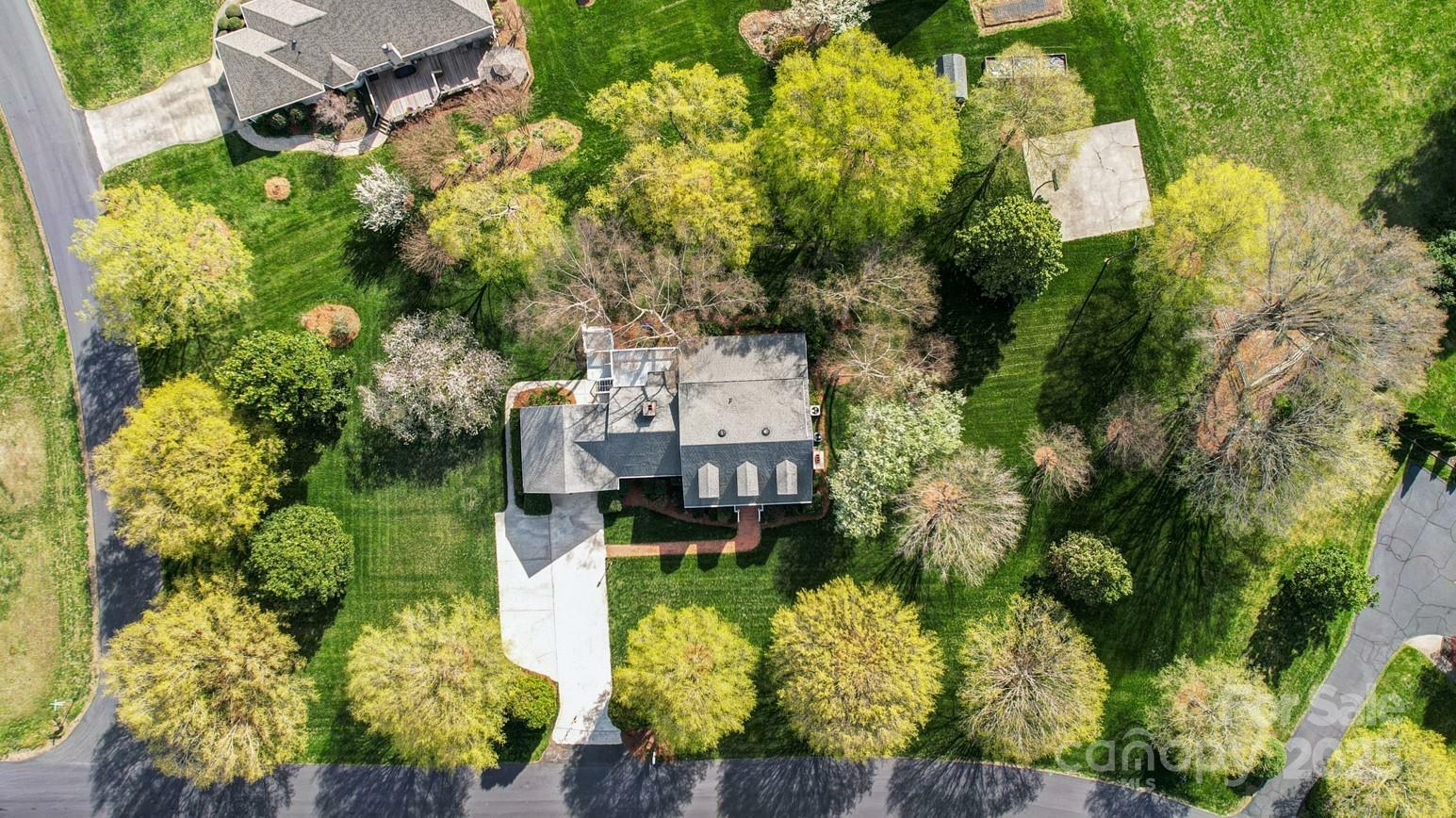Property Photo: 1207 Chadbourne Avenue NC 28027