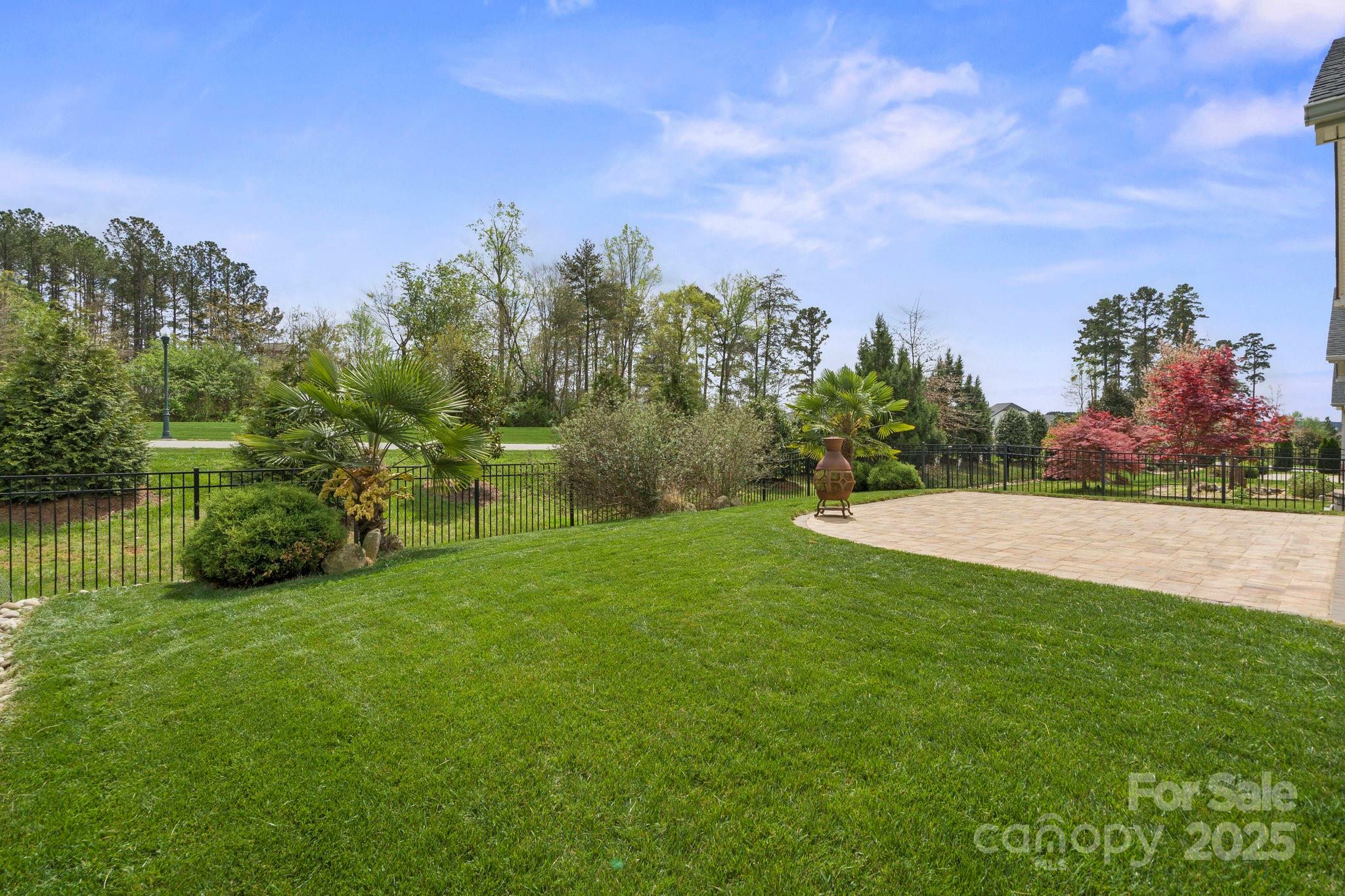 Property Photo: 253 Stone Mountain Way NC 28037