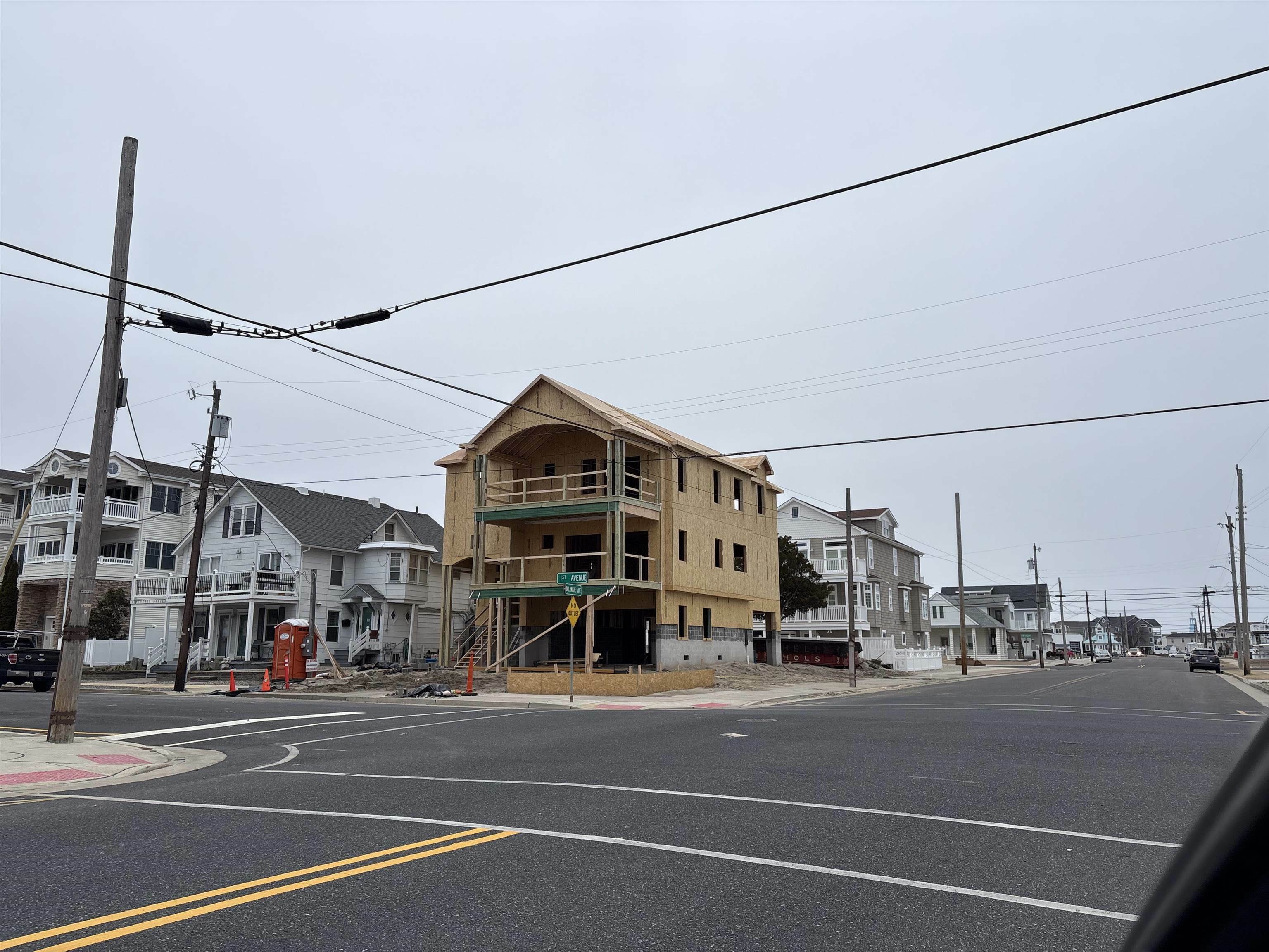 Property Photo: 301 W 1st NJ 08260