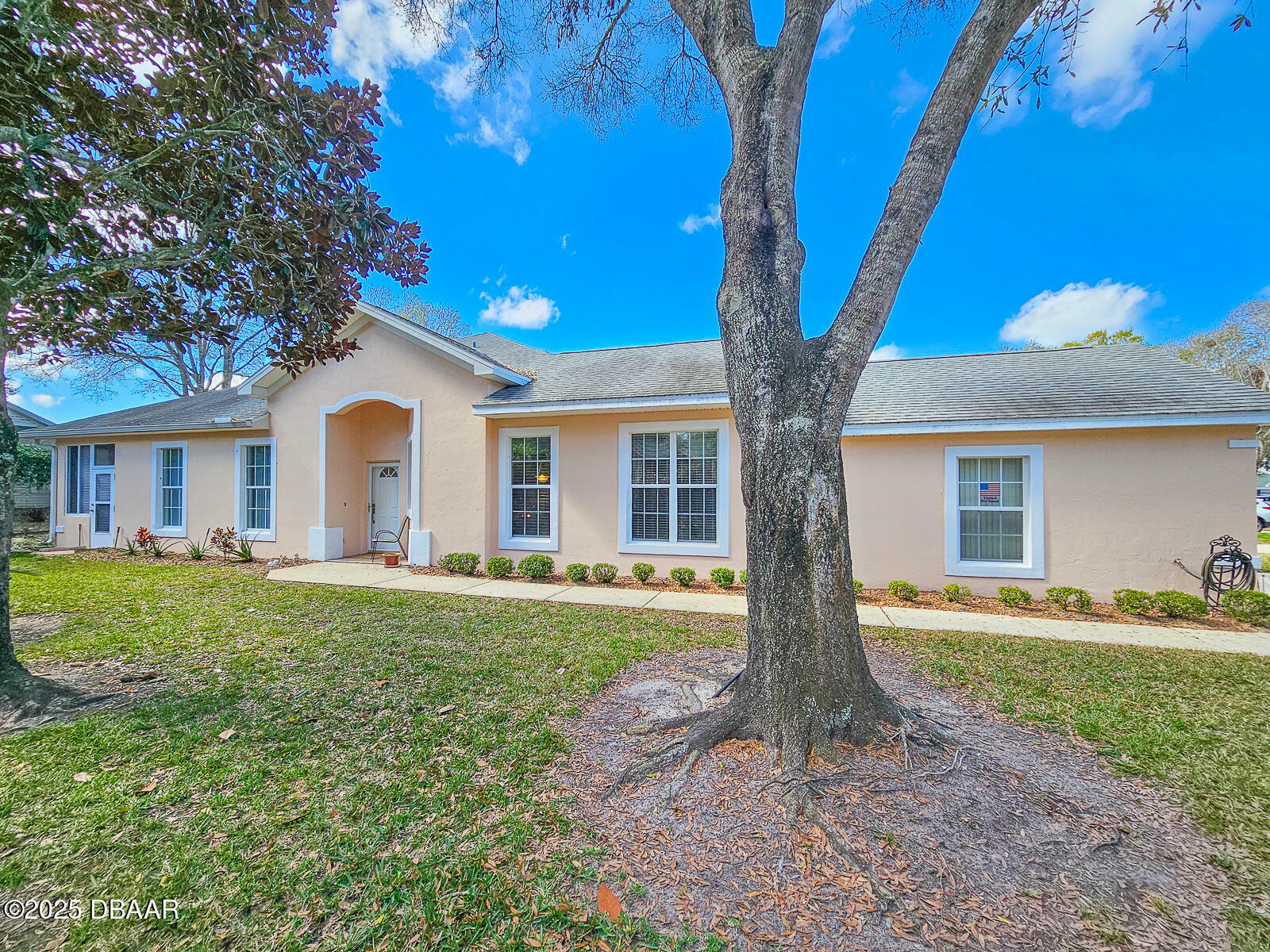 Property Photo:  1187 Athlone Way  FL 32174 