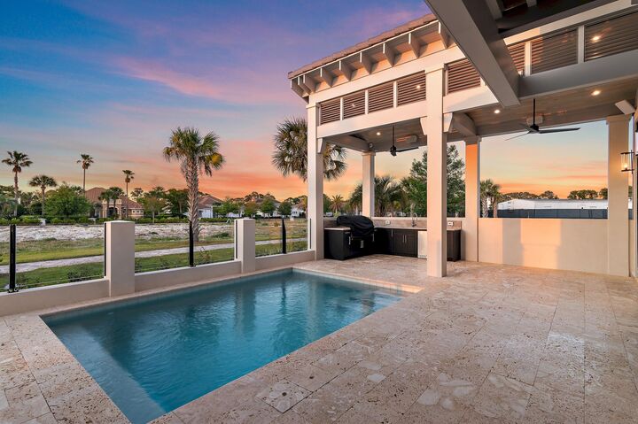 Property Photo: 4685 Westwinds Way FL 32541