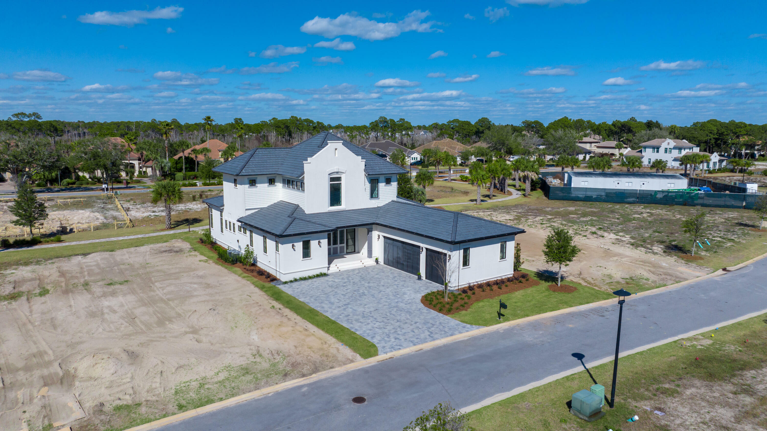 Property Photo:  4685 Westwinds Way  FL 32541 