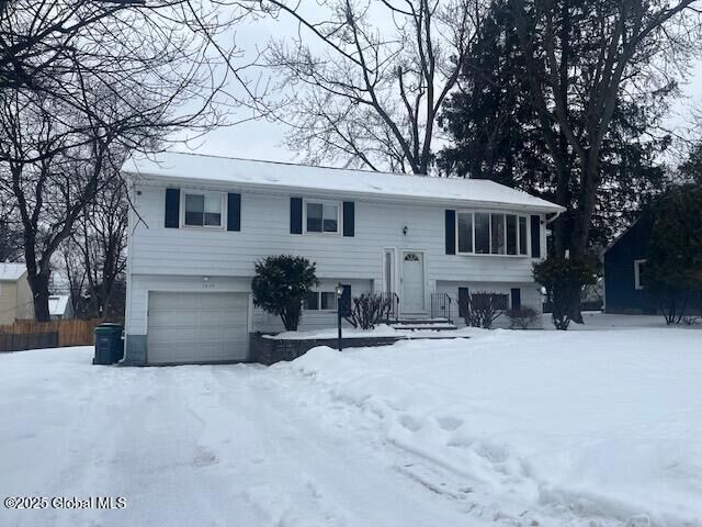 Property Photo:  1829 Pawtucket Avenue  NY 12309 